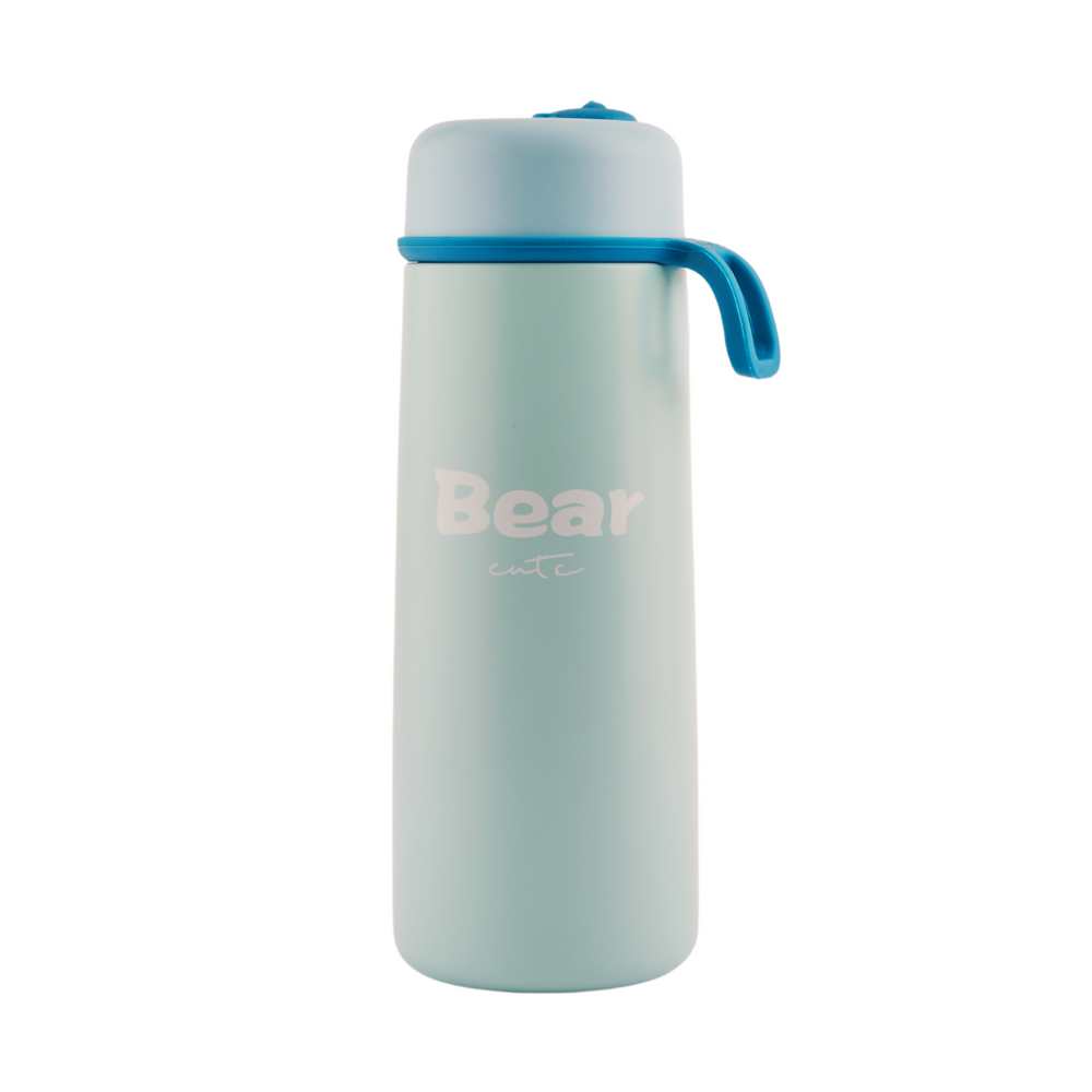 Refillable stainless steel insulated bottle with a leakproof lid in a matte pastel color. Perfect for travel. 440ml capacity. Light blue.