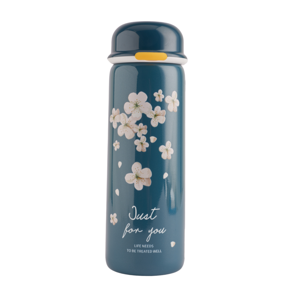 Refillable stainless steel insulated bottle with a leakproof lid in a beautiful floral design. Perfect for travel. 440ml capacity.