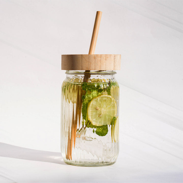 lass jar with bamboo lid and bamboo straw. Perfect for smoothies, juice, iced coffee, or any beverage.