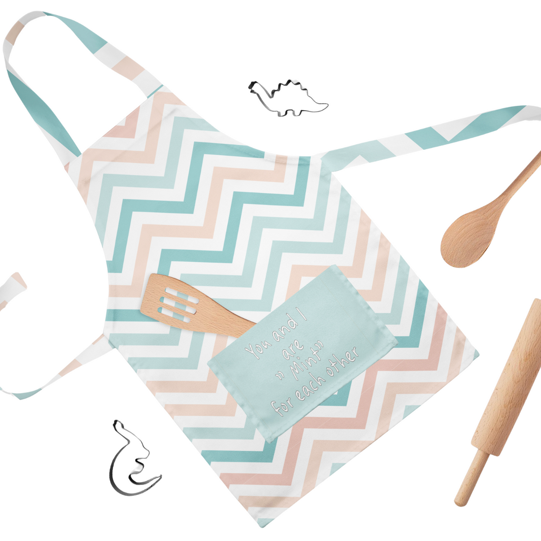Best Kitchen Apron with pocket and waves pattern from Candy Floss